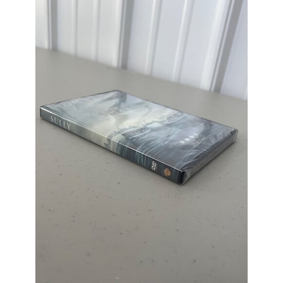 Sully DVD Starring Tom Hanks Directed By Clint Eastwood PG-13 Drama New Sealed - Picture 4 of 5